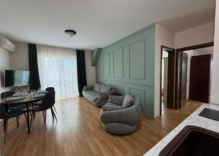 Golden Hermes Apartments